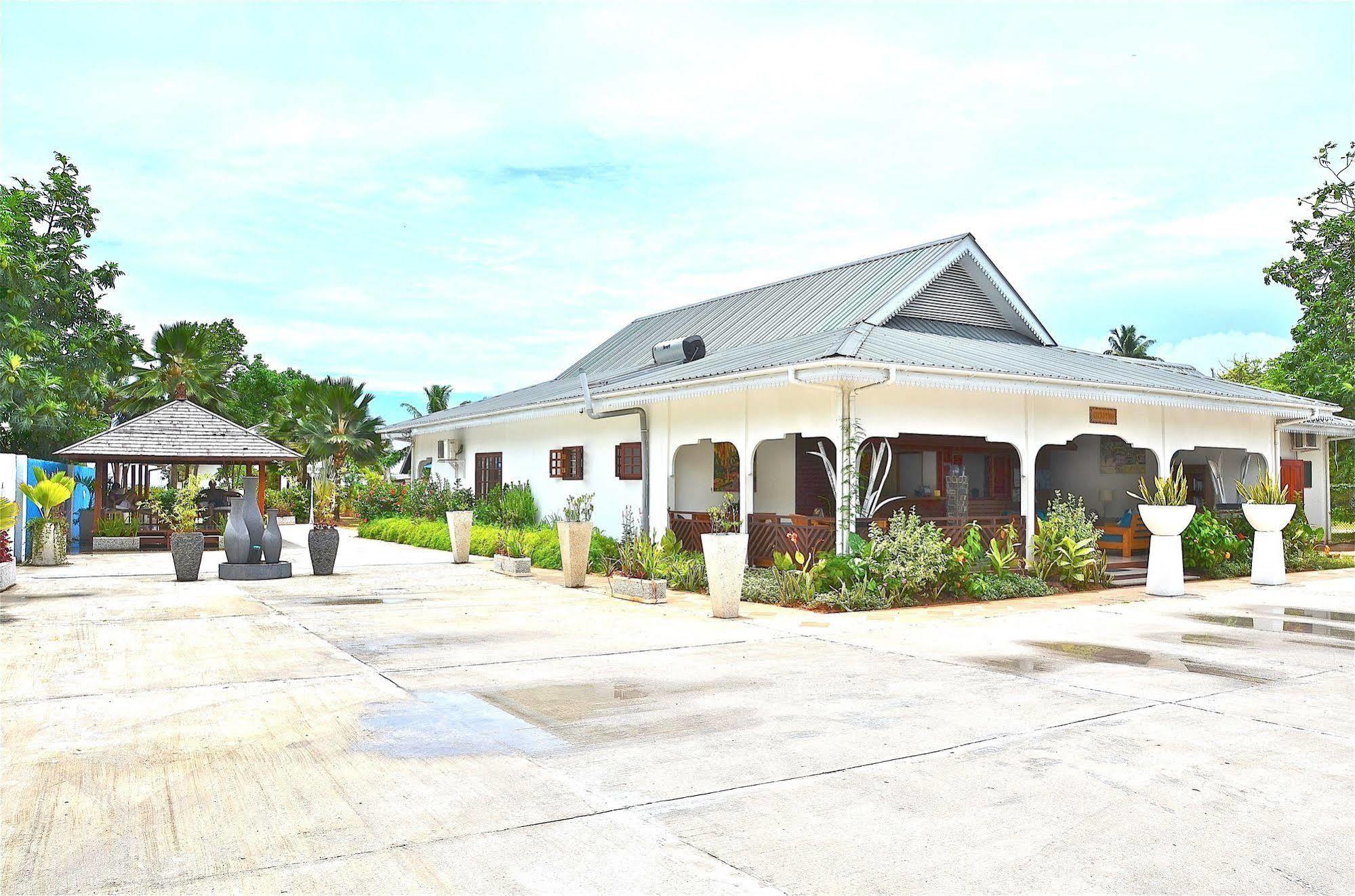 Villas De Mer Grand Anse  Exteriör bild