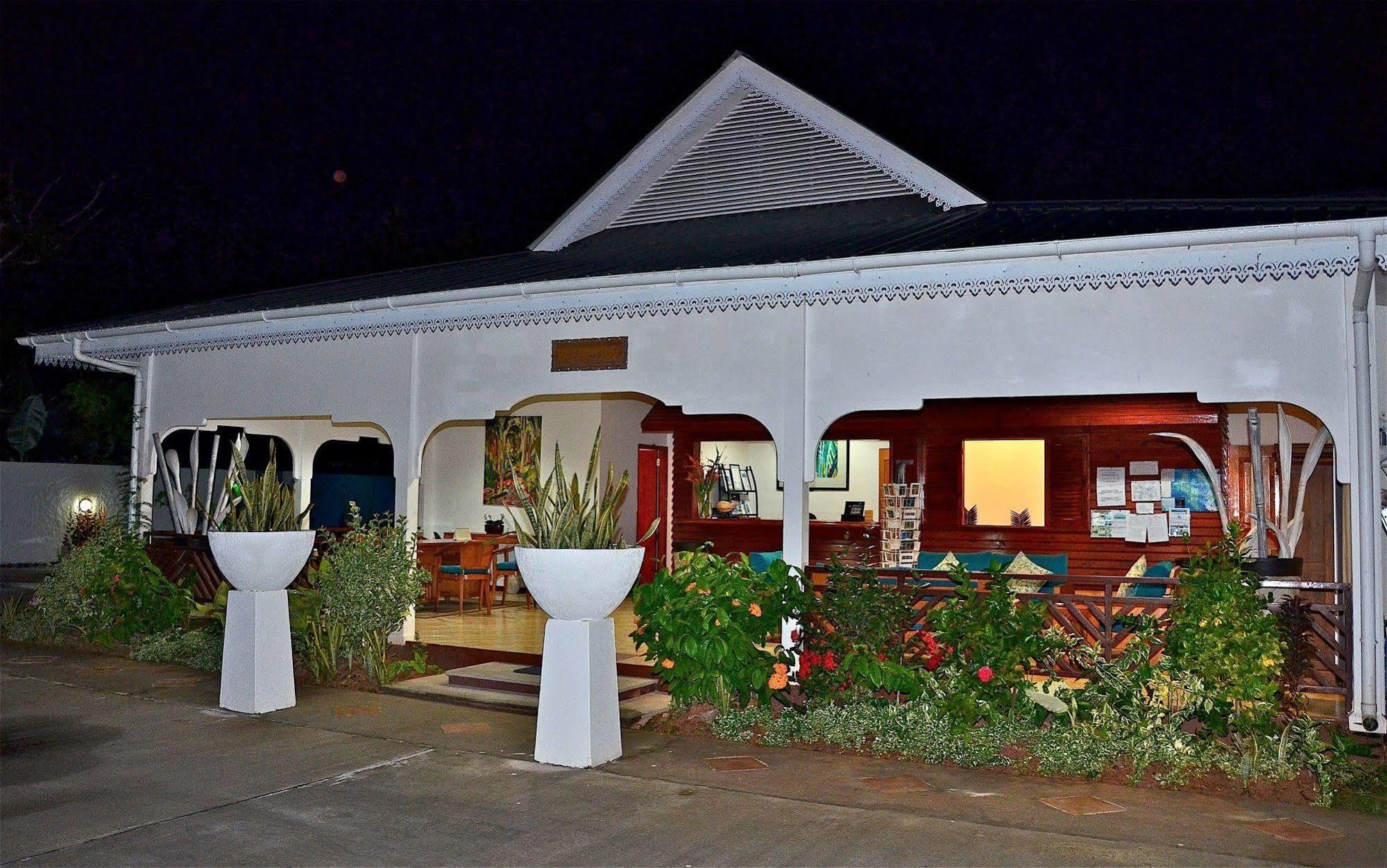 Villas De Mer Grand Anse  Exteriör bild